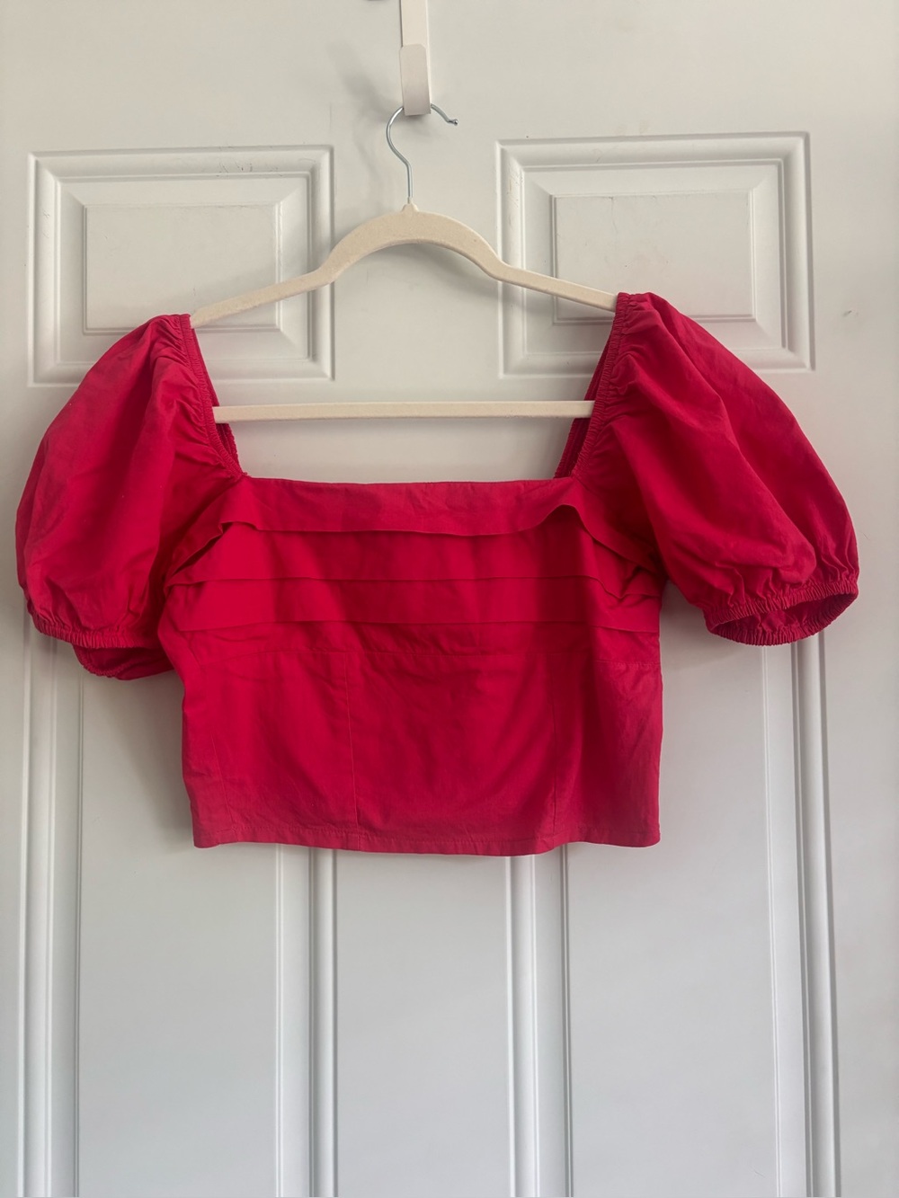 NWT Sim & Sam Puff Sleeve Crop Top, Size Small